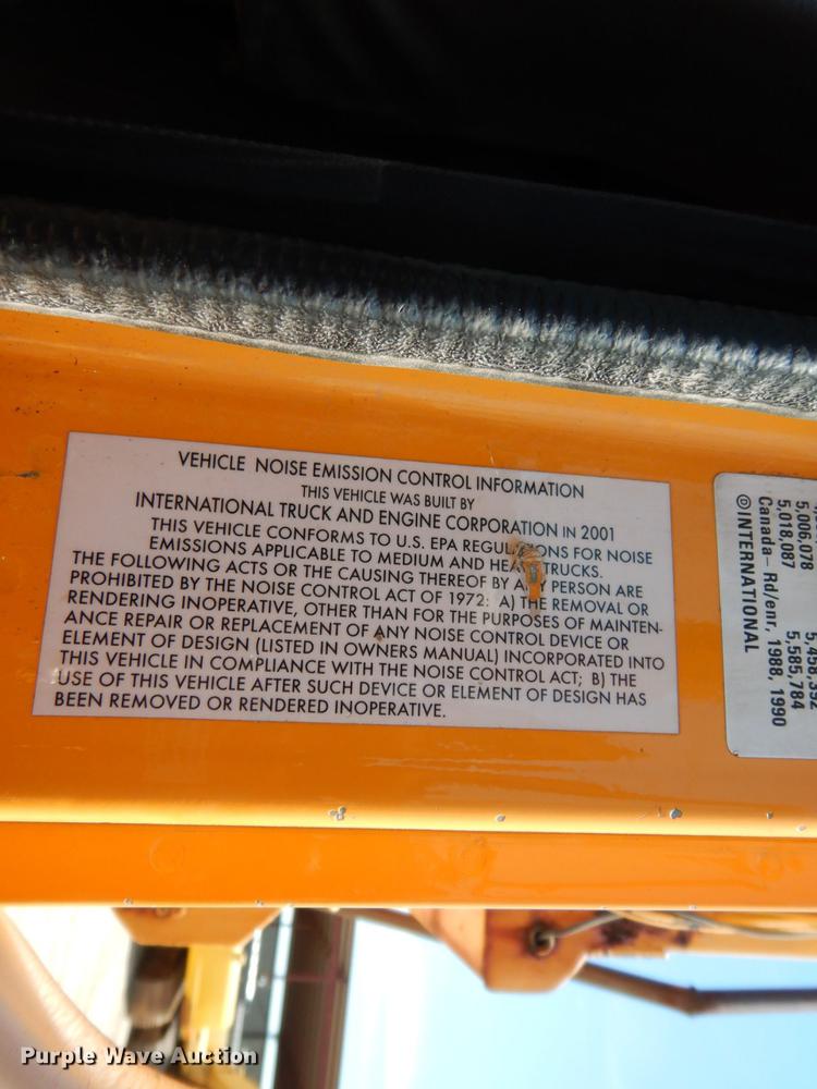 image for item DC2080 2002 International 2554  dump truck