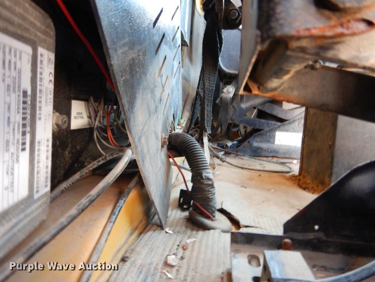 image for item DC2081 2002 International 2554  dump truck