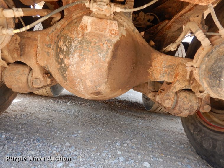 image for item DC2081 2002 International 2554  dump truck