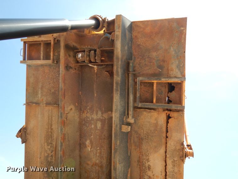 image for item DC2081 2002 International 2554  dump truck