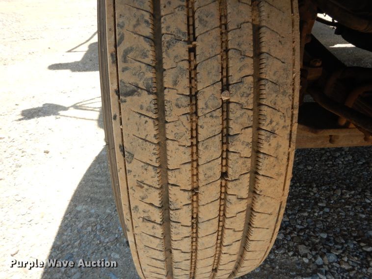 image for item DC2081 2002 International 2554  dump truck