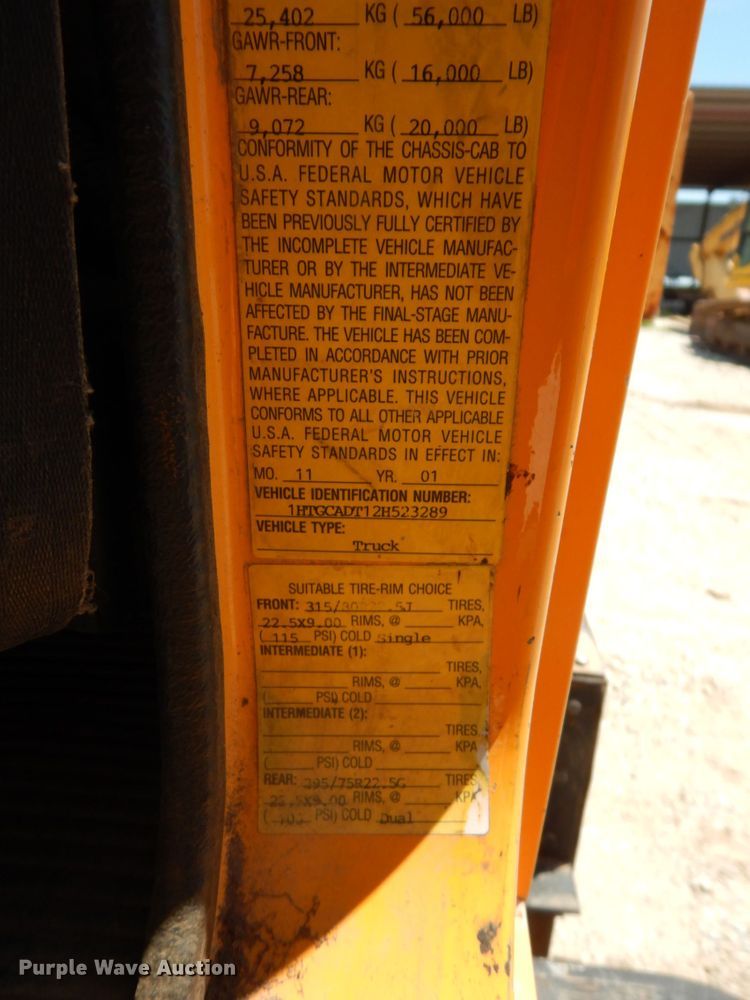 image for item DC2081 2002 International 2554  dump truck