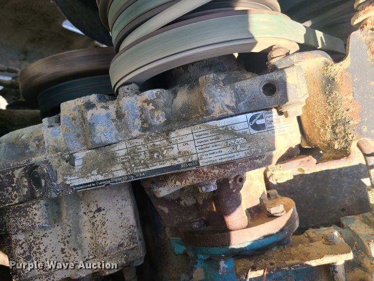 image for item DH5913 1985 Ford LT8000  truck cab and chassis