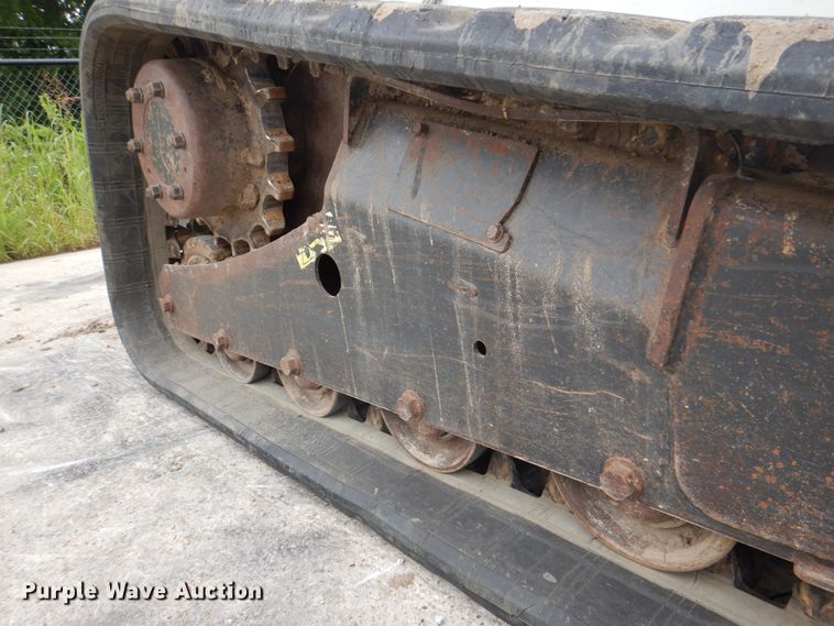 image for item DH7250 2012 Bobcat T650  tracked skid steer loader