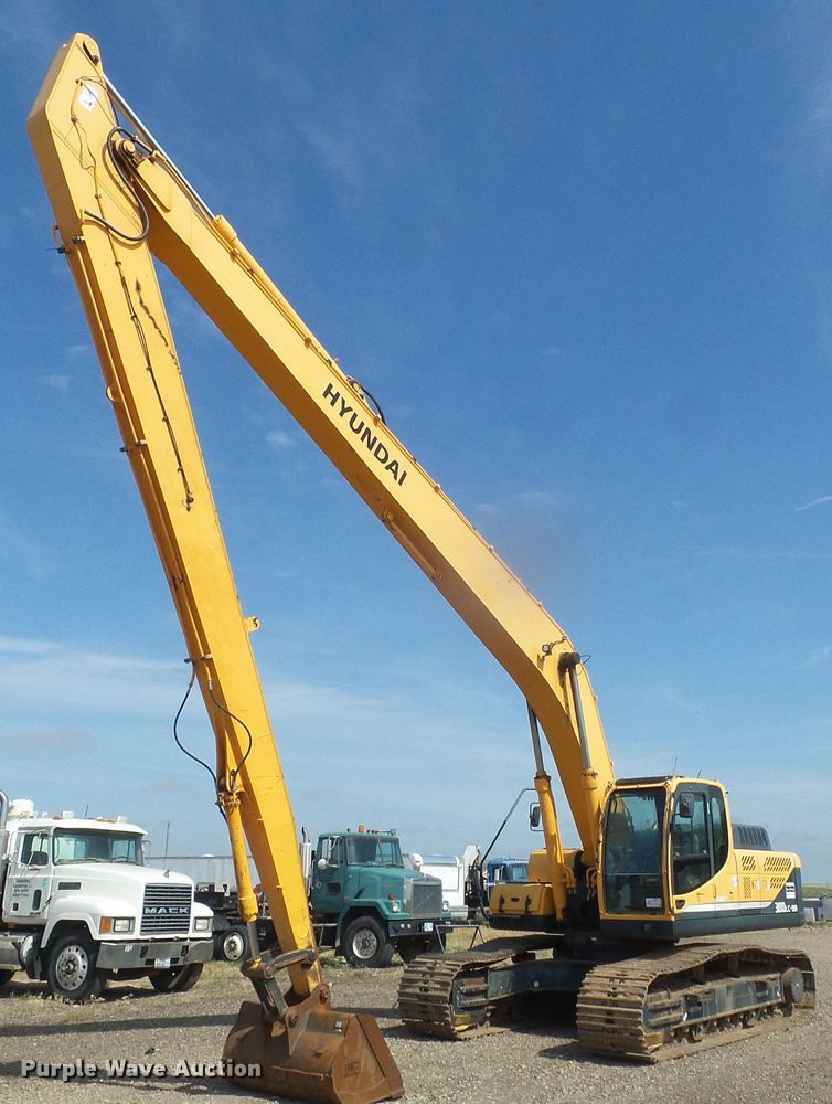 image for item DI5666 2013 Hyundai Robex 300LC-9A  long reach excavator