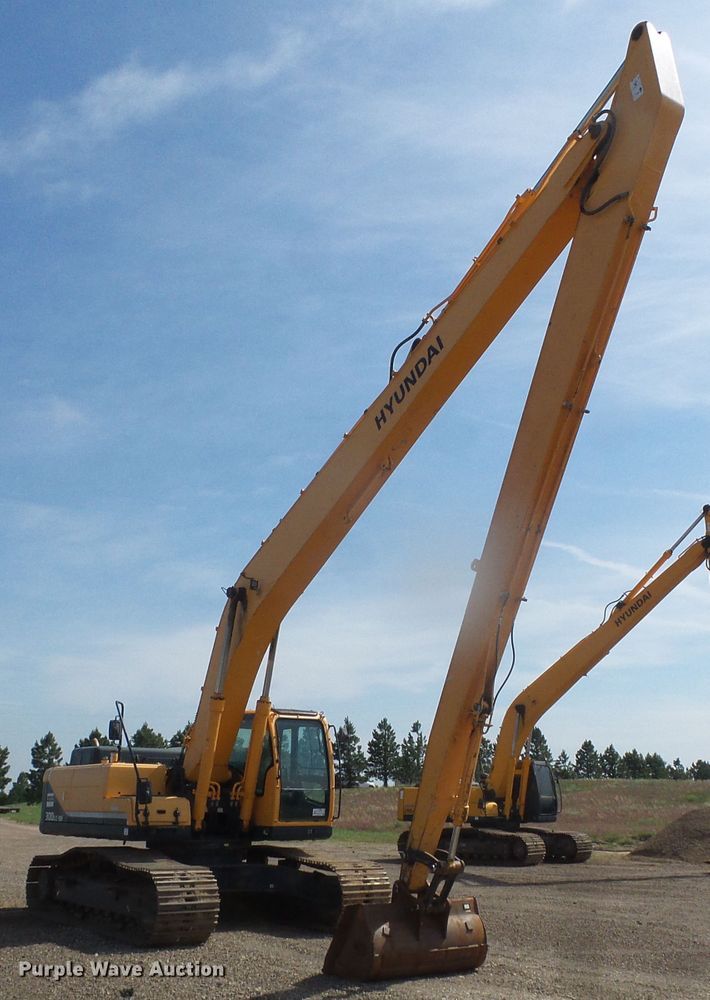 image for item DI5666 2013 Hyundai Robex 300LC-9A  long reach excavator