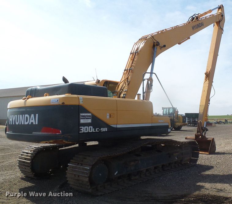 image for item DI5666 2013 Hyundai Robex 300LC-9A  long reach excavator