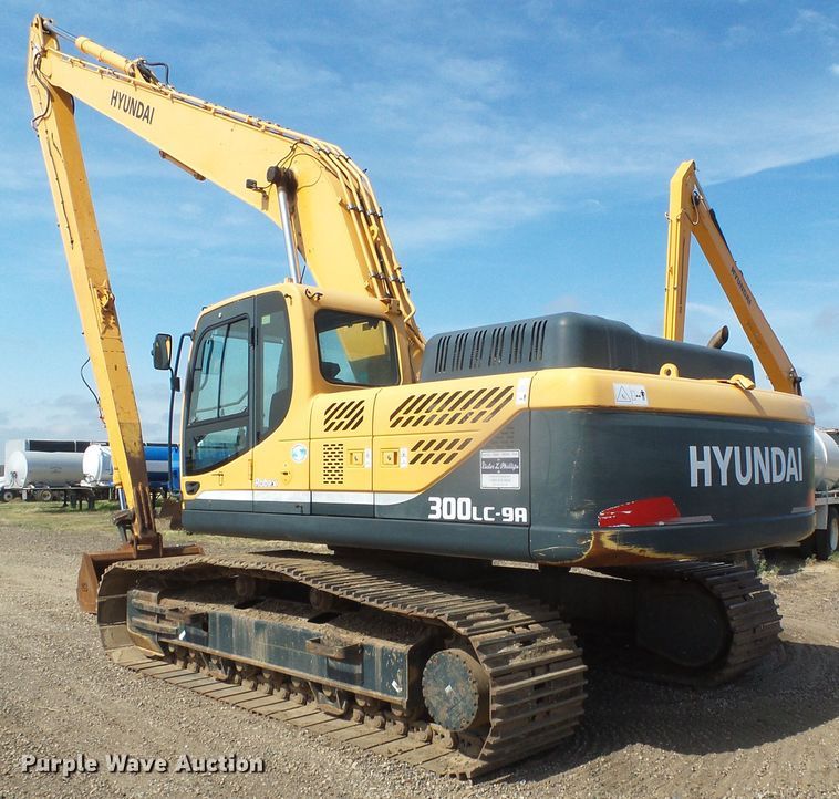 image for item DI5666 2013 Hyundai Robex 300LC-9A  long reach excavator