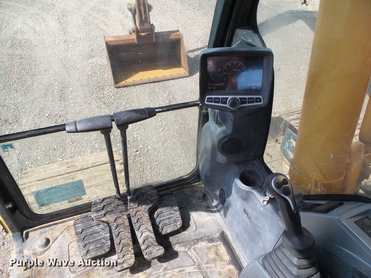 image for item DI5666 2013 Hyundai Robex 300LC-9A  long reach excavator