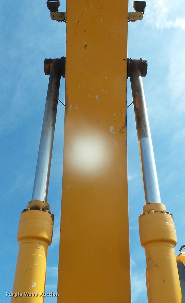 image for item DI5666 2013 Hyundai Robex 300LC-9A  long reach excavator