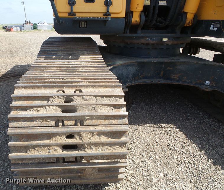 image for item DI5666 2013 Hyundai Robex 300LC-9A  long reach excavator