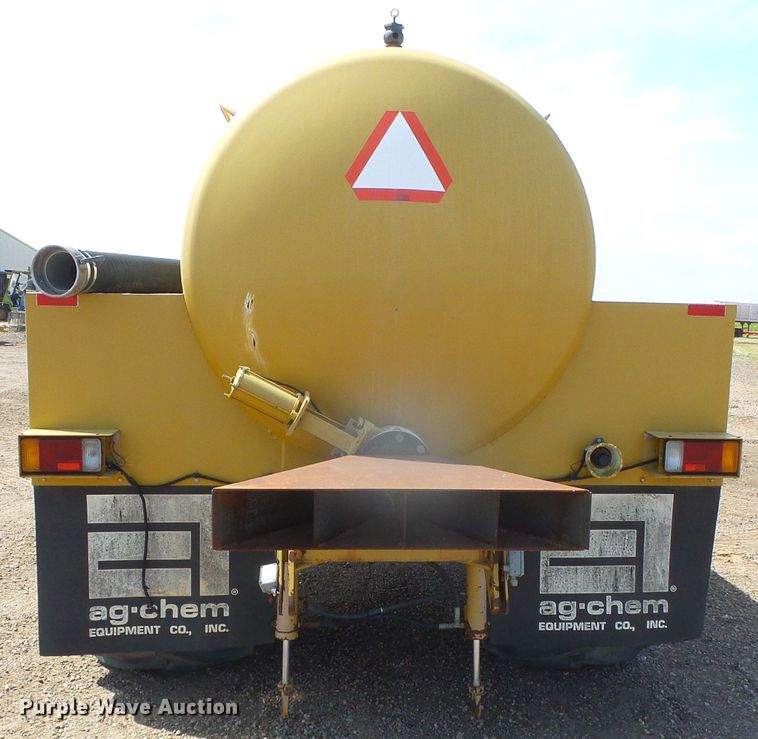 image for item DI5667 Ag-Chem Ag Gator 2004  water wagon