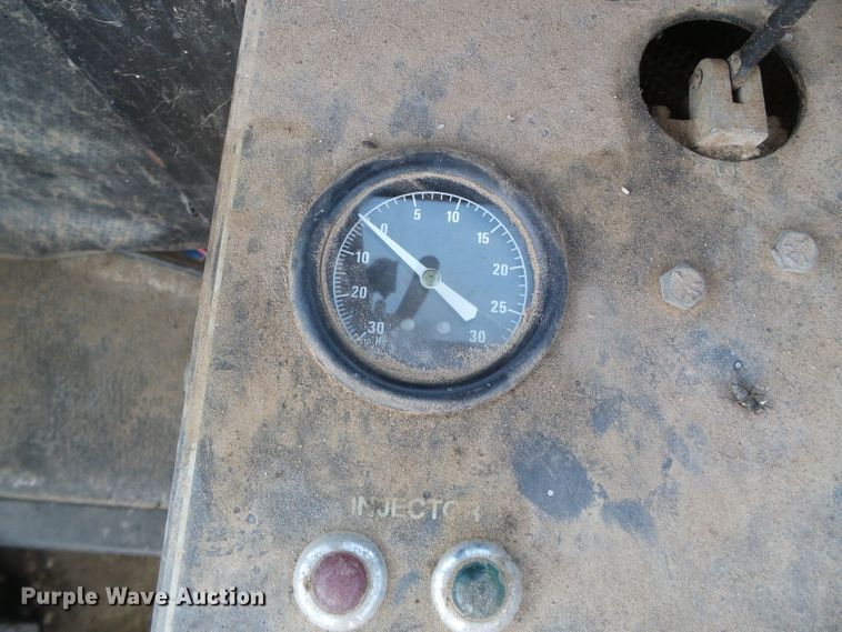 image for item DI5667 Ag-Chem Ag Gator 2004  water wagon