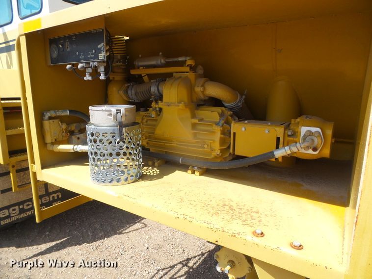 image for item DI5667 Ag-Chem Ag Gator 2004  water wagon