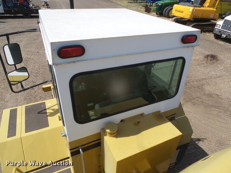 image for item DI5667 Ag-Chem Ag Gator 2004  water wagon