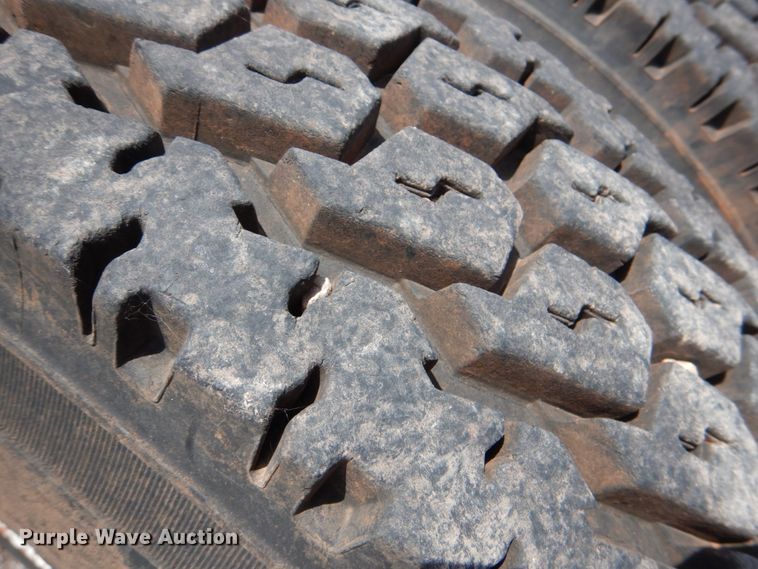 image for item DJ0463 1981 Mack R686ST  bucket truck