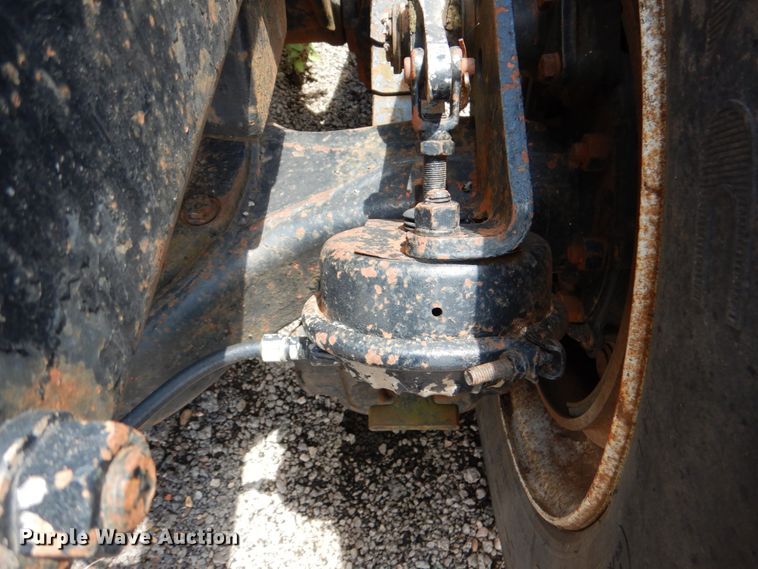 image for item DJ0463 1981 Mack R686ST  bucket truck