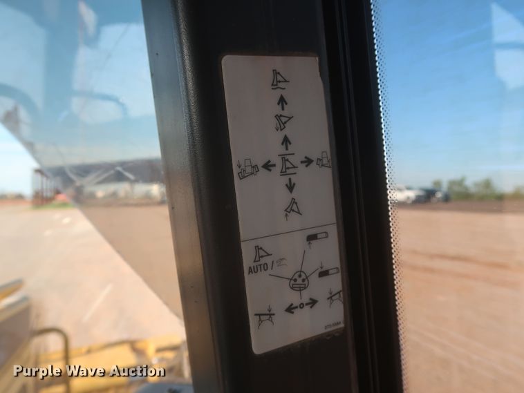 image for item DJ1925 2007 Caterpillar D6K LGP  dozer