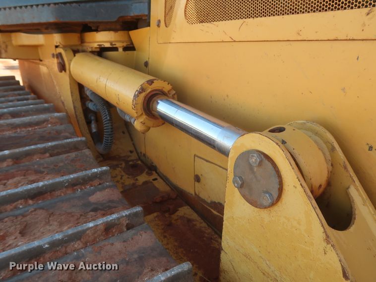 image for item DJ1925 2007 Caterpillar D6K LGP  dozer