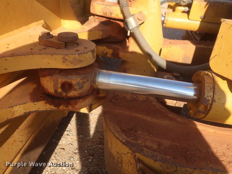 image for item DJ1925 2007 Caterpillar D6K LGP  dozer