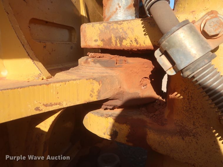 image for item DJ1925 2007 Caterpillar D6K LGP  dozer