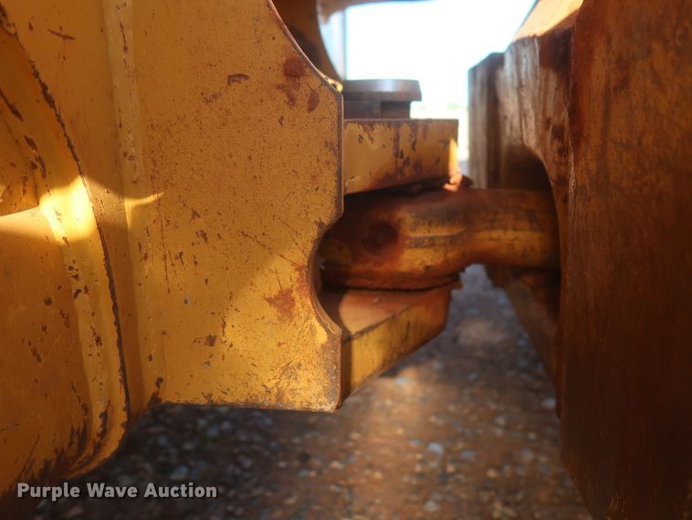 image for item DJ1925 2007 Caterpillar D6K LGP  dozer