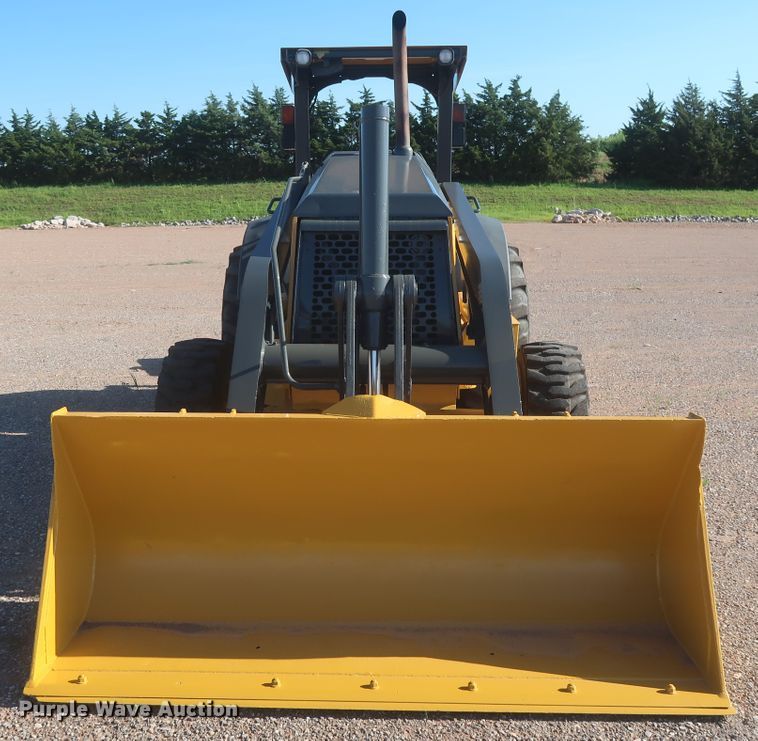 image for item DJ1927 2010 John Deere 210LJ  landscape tractor