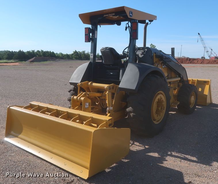 image for item DJ1927 2010 John Deere 210LJ  landscape tractor