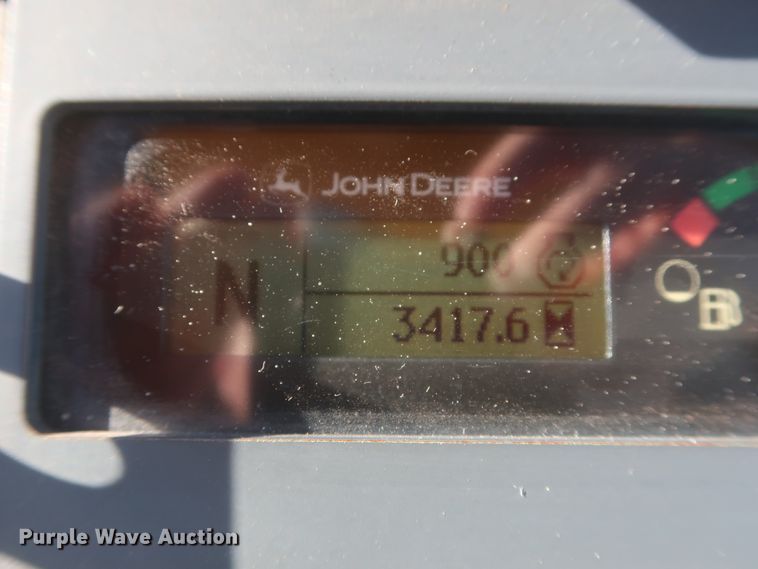 image for item DJ1927 2010 John Deere 210LJ  landscape tractor