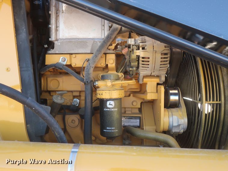 image for item DJ1927 2010 John Deere 210LJ  landscape tractor