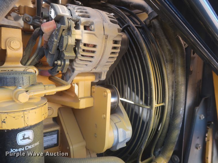 image for item DJ1927 2010 John Deere 210LJ  landscape tractor