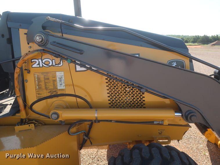 image for item DJ1927 2010 John Deere 210LJ  landscape tractor