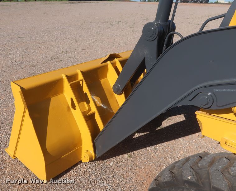 image for item DJ1927 2010 John Deere 210LJ  landscape tractor