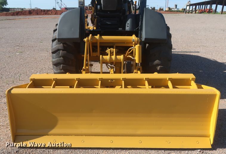 image for item DJ1927 2010 John Deere 210LJ  landscape tractor