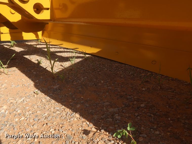 image for item DJ1927 2010 John Deere 210LJ  landscape tractor