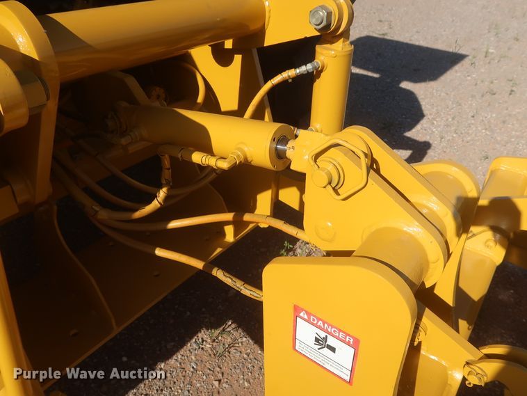 image for item DJ1927 2010 John Deere 210LJ  landscape tractor