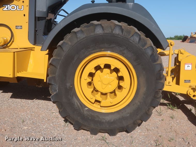 image for item DJ1927 2010 John Deere 210LJ  landscape tractor