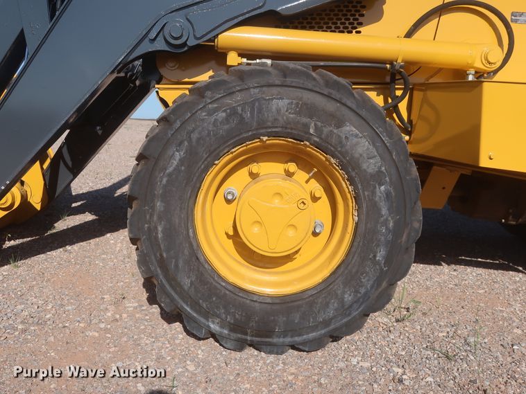 image for item DJ1927 2010 John Deere 210LJ  landscape tractor