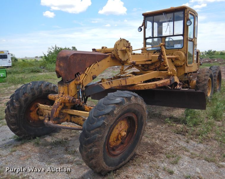 image for item DK2242 1968 Caterpillar 112F  rigid frame motor grader