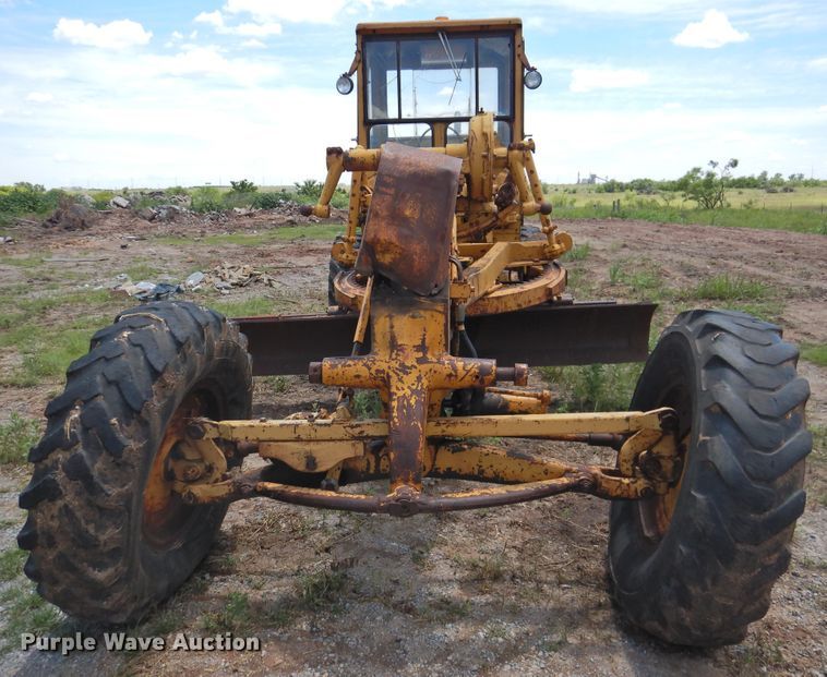 image for item DK2242 1968 Caterpillar 112F  rigid frame motor grader