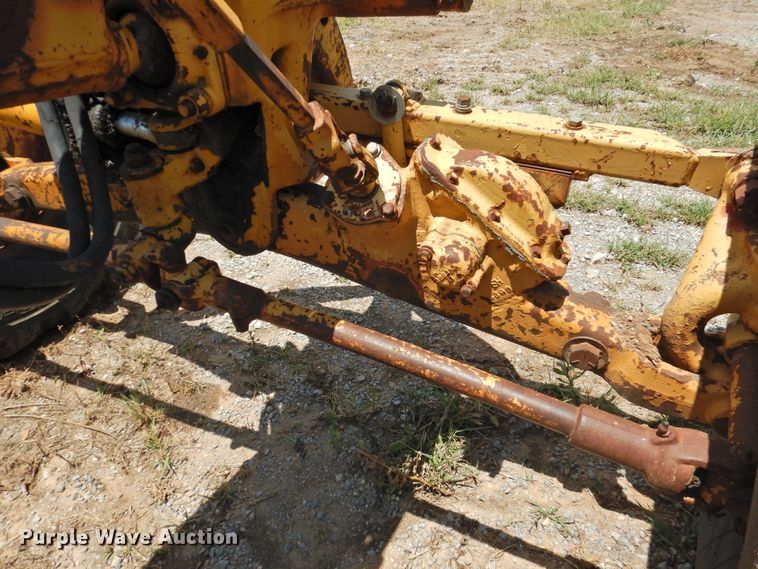 image for item DK2242 1968 Caterpillar 112F  rigid frame motor grader