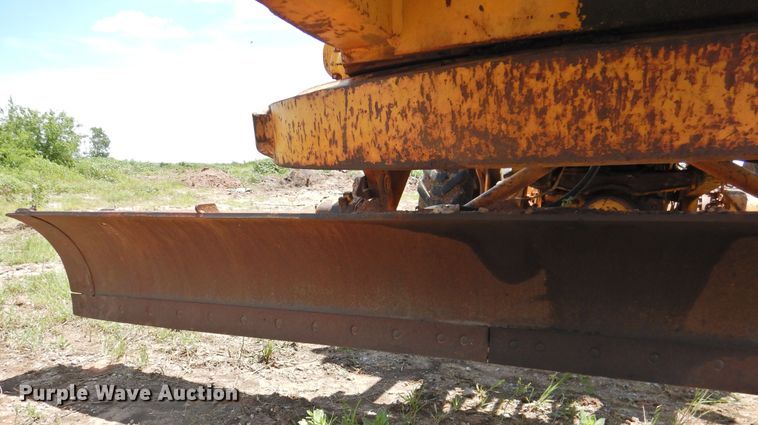 image for item DK2242 1968 Caterpillar 112F  rigid frame motor grader