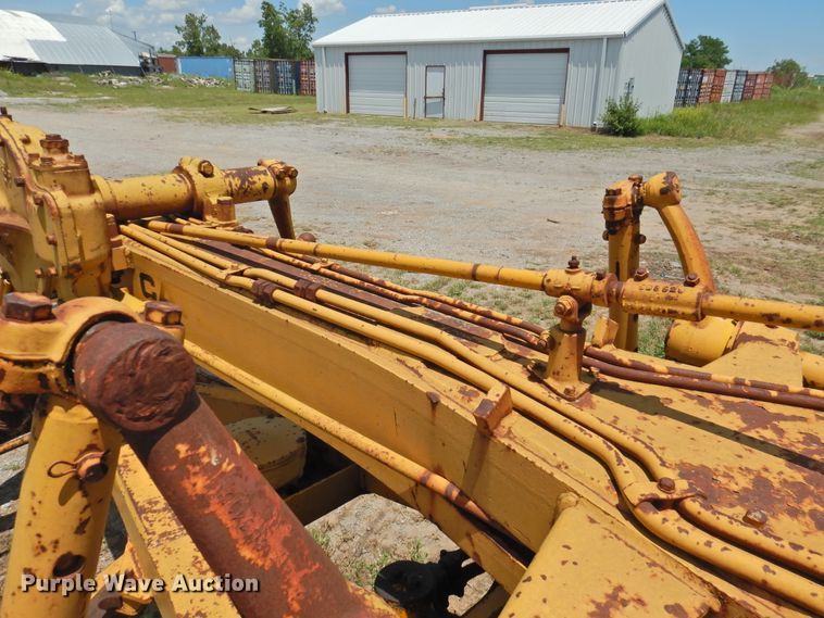 image for item DK2242 1968 Caterpillar 112F  rigid frame motor grader