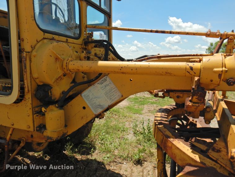 image for item DK2242 1968 Caterpillar 112F  rigid frame motor grader