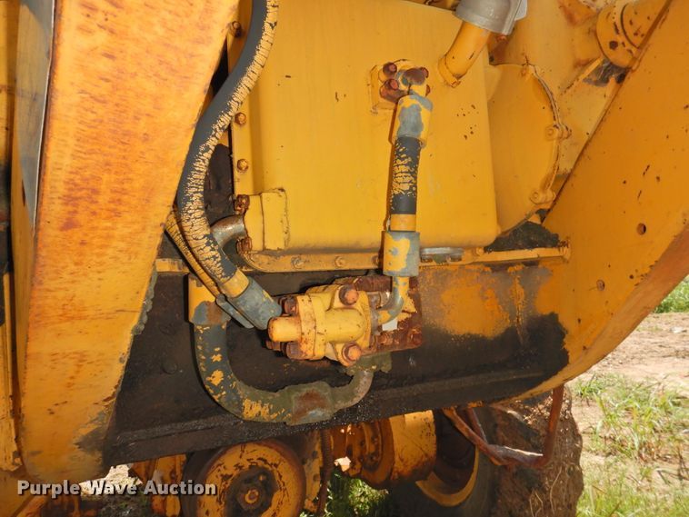 image for item DK2242 1968 Caterpillar 112F  rigid frame motor grader