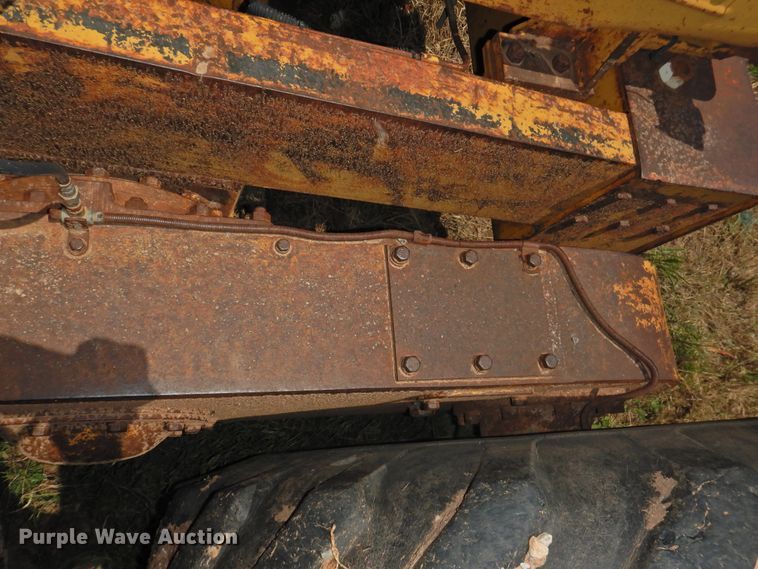 image for item DK2242 1968 Caterpillar 112F  rigid frame motor grader