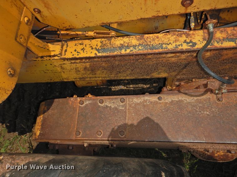 image for item DK2242 1968 Caterpillar 112F  rigid frame motor grader