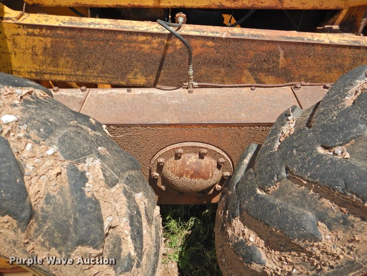 image for item DK2242 1968 Caterpillar 112F  rigid frame motor grader