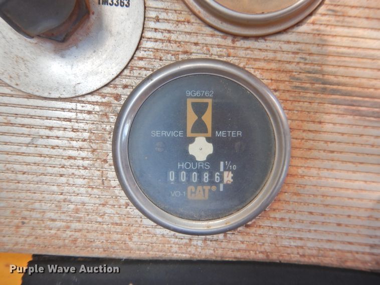 image for item DK2242 1968 Caterpillar 112F  rigid frame motor grader