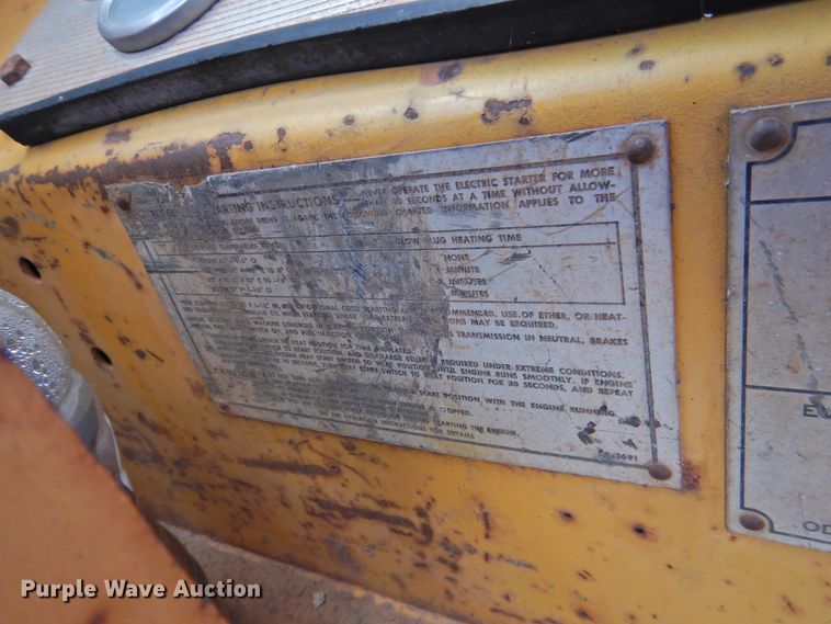 image for item DK2242 1968 Caterpillar 112F  rigid frame motor grader